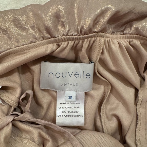 Nouvelle AMSALE Crushed Satin Popover Halter Gown gold elegant maxi - Picture 7 of 11